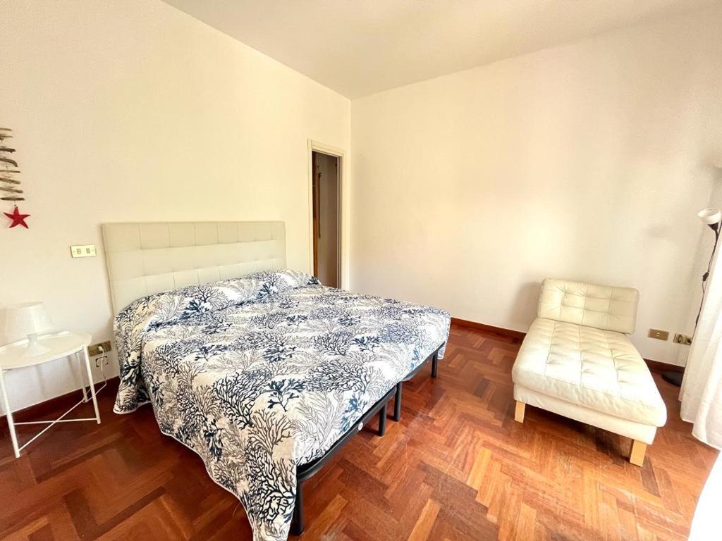 Pineta Apartament Tirrenia Exterior photo